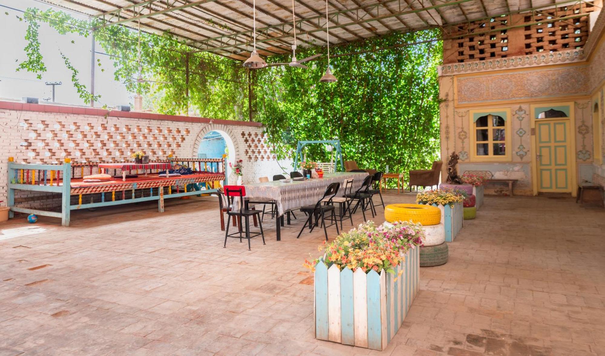 New Dap Hostel Turpan Exterior foto